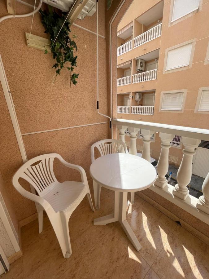 Apartment Goya Torrevieja Exteriör bild